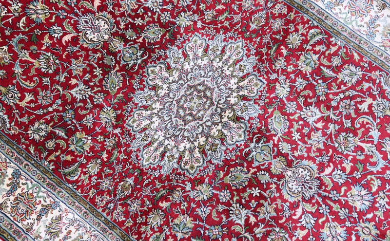 Tapis en soie - Soie du Cachemire - 149 x 90 cm - rouge foncé
