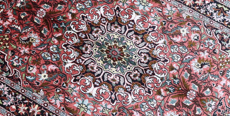 Tapis en soie - Soie du Cachemire - 152 x 91 cm - rouge foncé