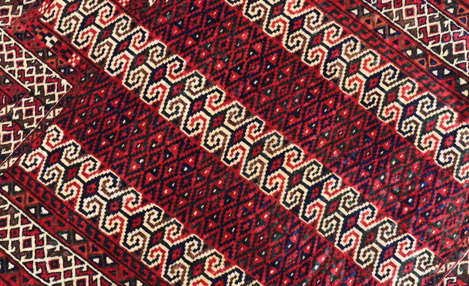 Tapis Belutsch - 116 x 95 cm - rouge foncé