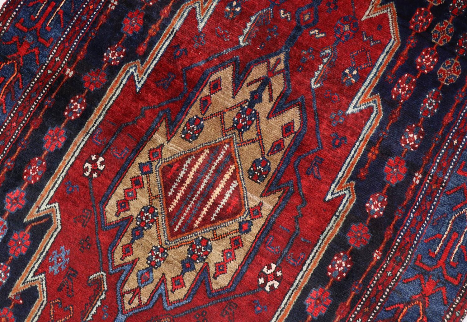 Tapis Gabbeh - Loribaft Persan - 243 x 133 cm - rouge