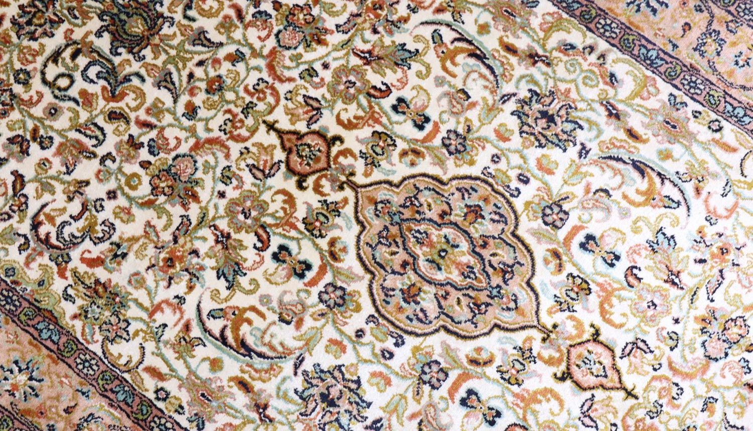 Tapis en soie - Soie du Cachemire - 155 x 99 cm - beige
