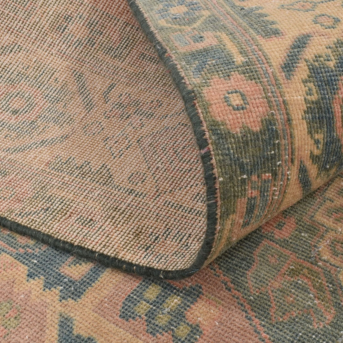 Tapis vintage - 233 x 163 cm - rouge clair