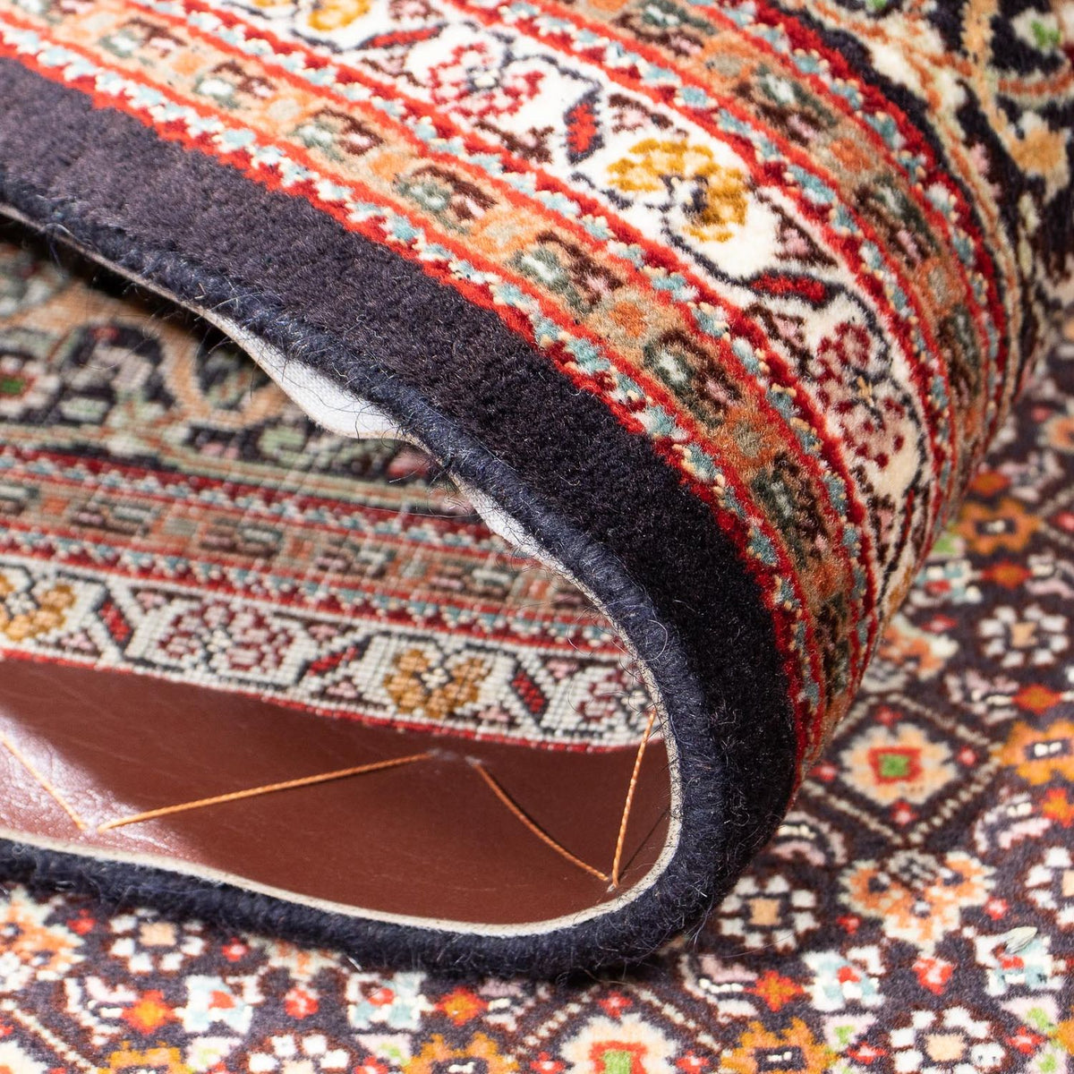 Tapis persan - Tabriz - 205 x 154 cm - marron foncé