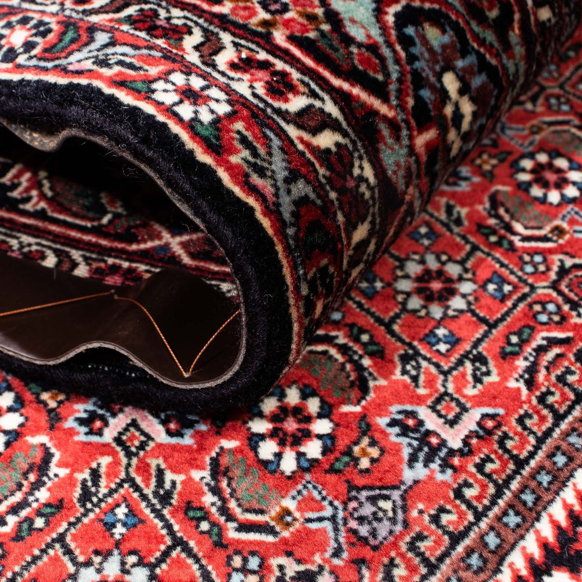 Tapis persan - Bidjar - 246 x 167 cm - rouge foncé