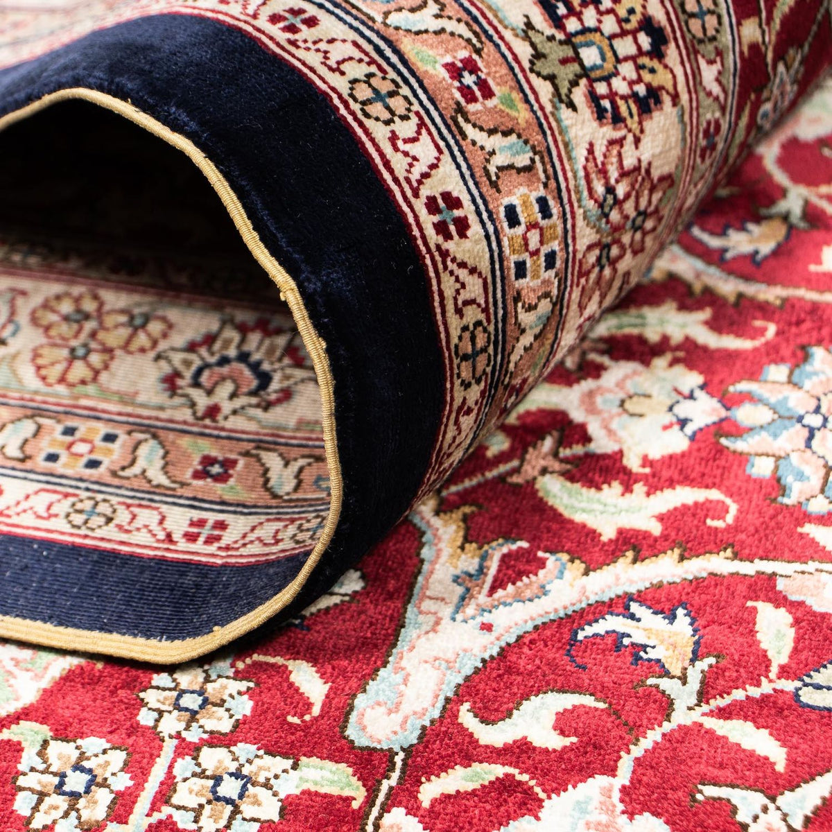 Tapis oriental - Hereke - 370 x 276 cm - rouge foncé