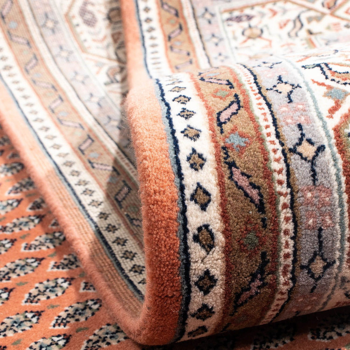 Tapis persan - Tabriz - 243 x 171 cm - rouge clair