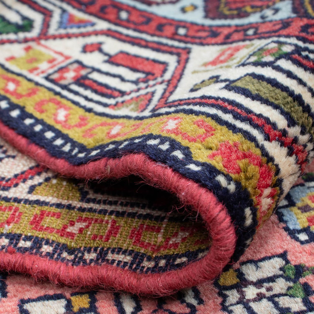 Tapis persan - Nomadic - 134 x 74 cm - rouge clair