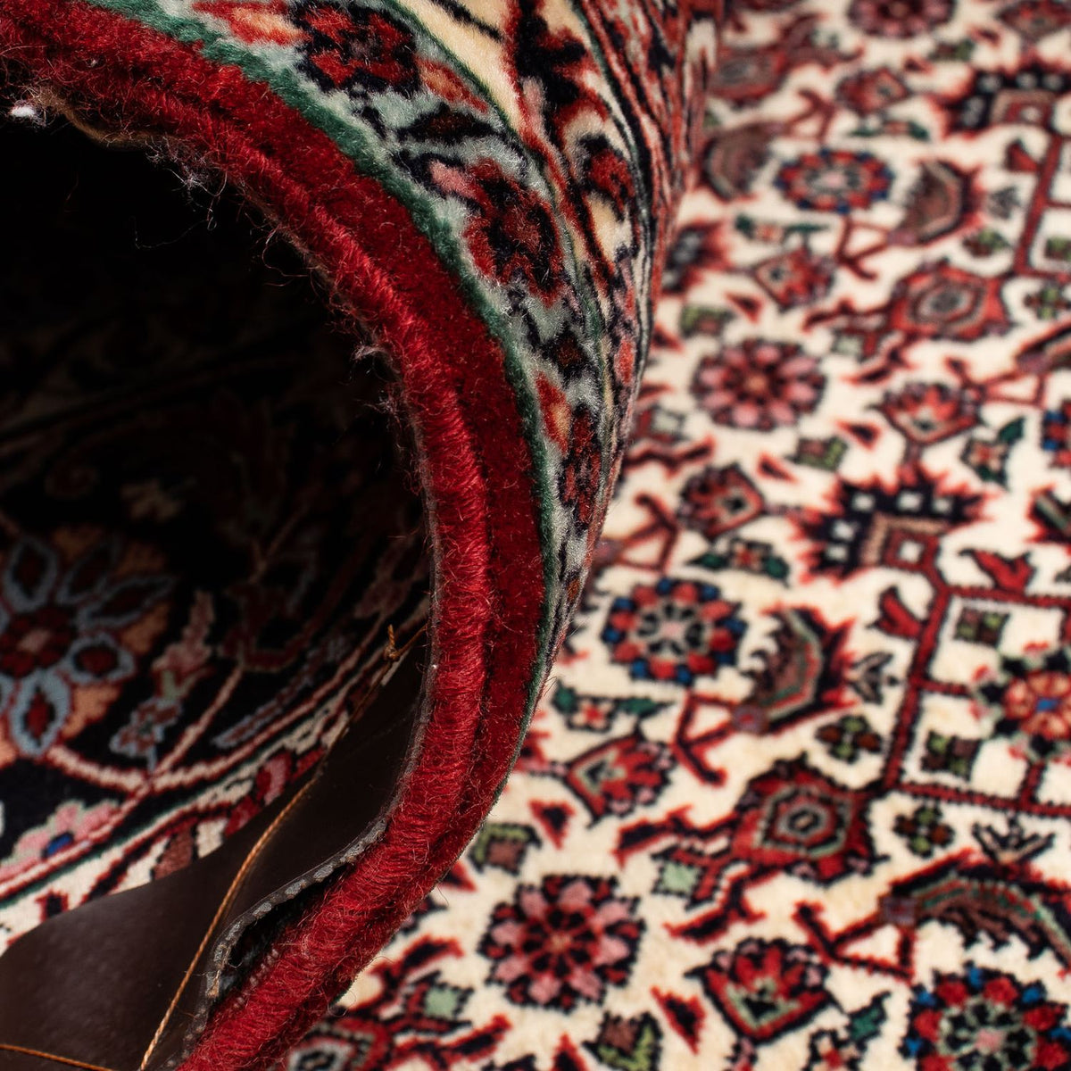 Tapis persan - Bidjar - 238 x 196 cm - rouge foncé