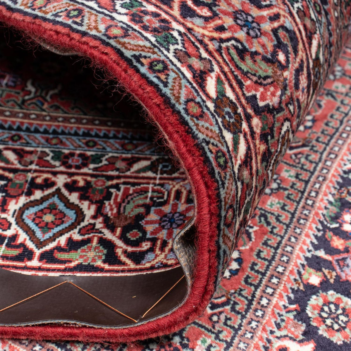 Tapis persan - Bidjar - 206 x 132 cm - rouge clair