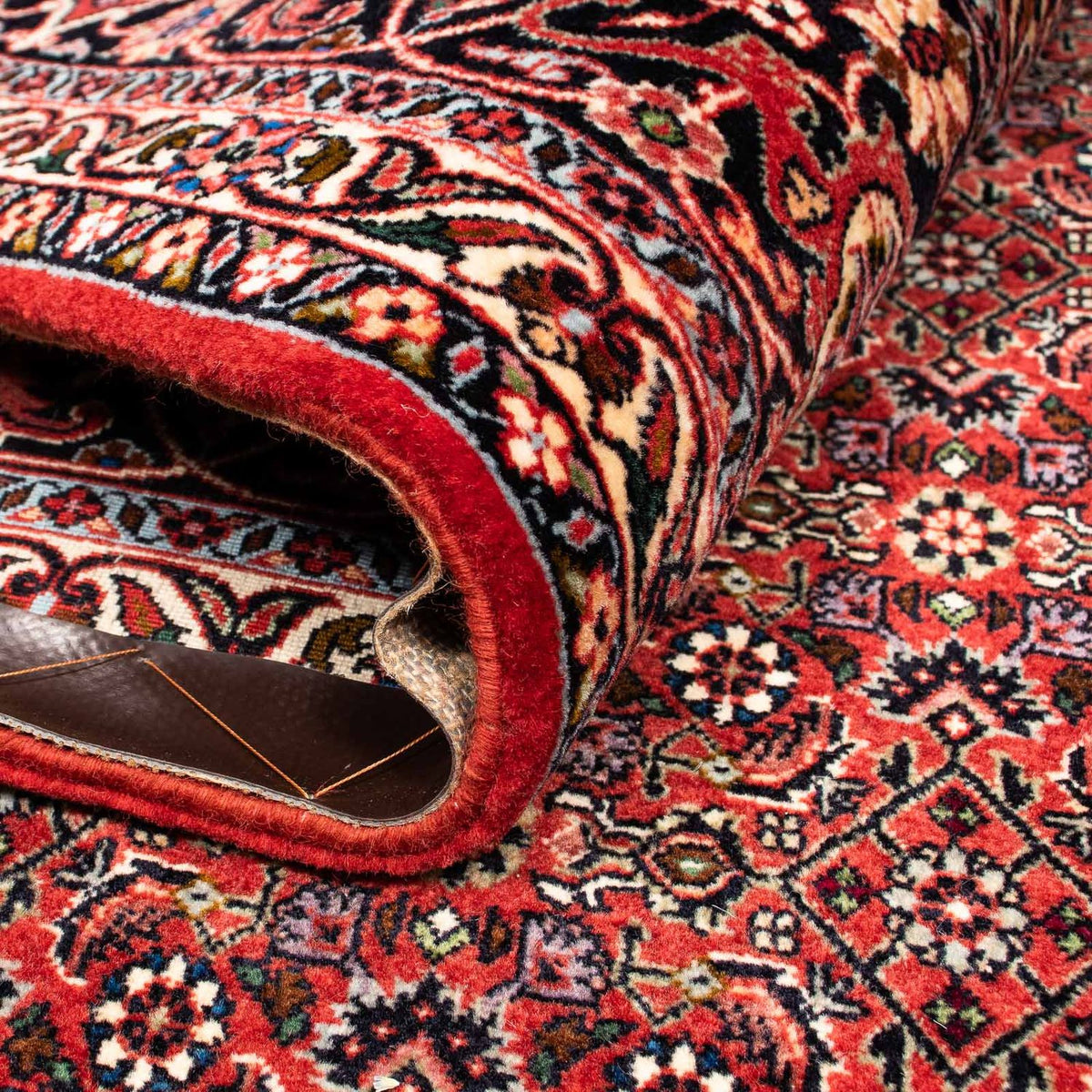 Tapis persan - Bidjar - 256 x 202 cm - rouge foncé