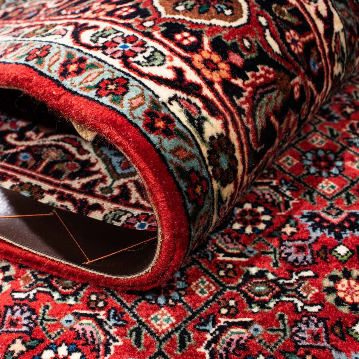 Tapis persan - Bidjar - 251 x 176 cm - rouge foncé