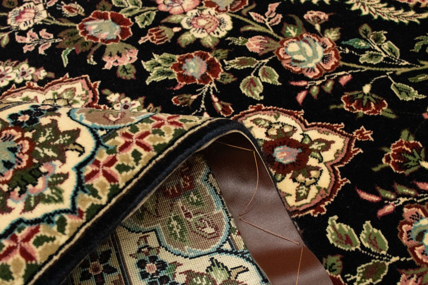 Tapis persan - Ghom - 166 x 105 cm - noir