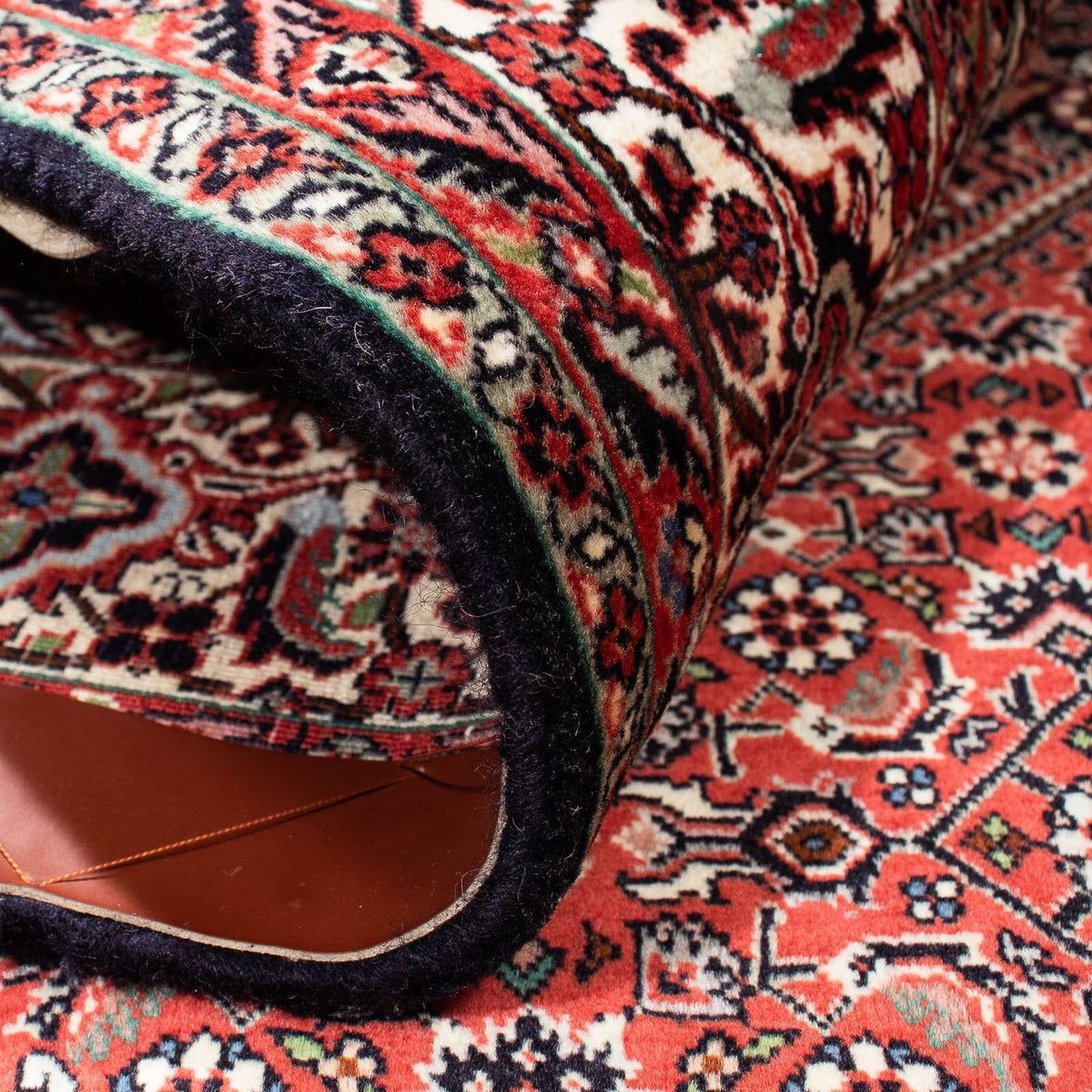 Tapis persan - Bidjar - 251 x 170 cm - rouge clair