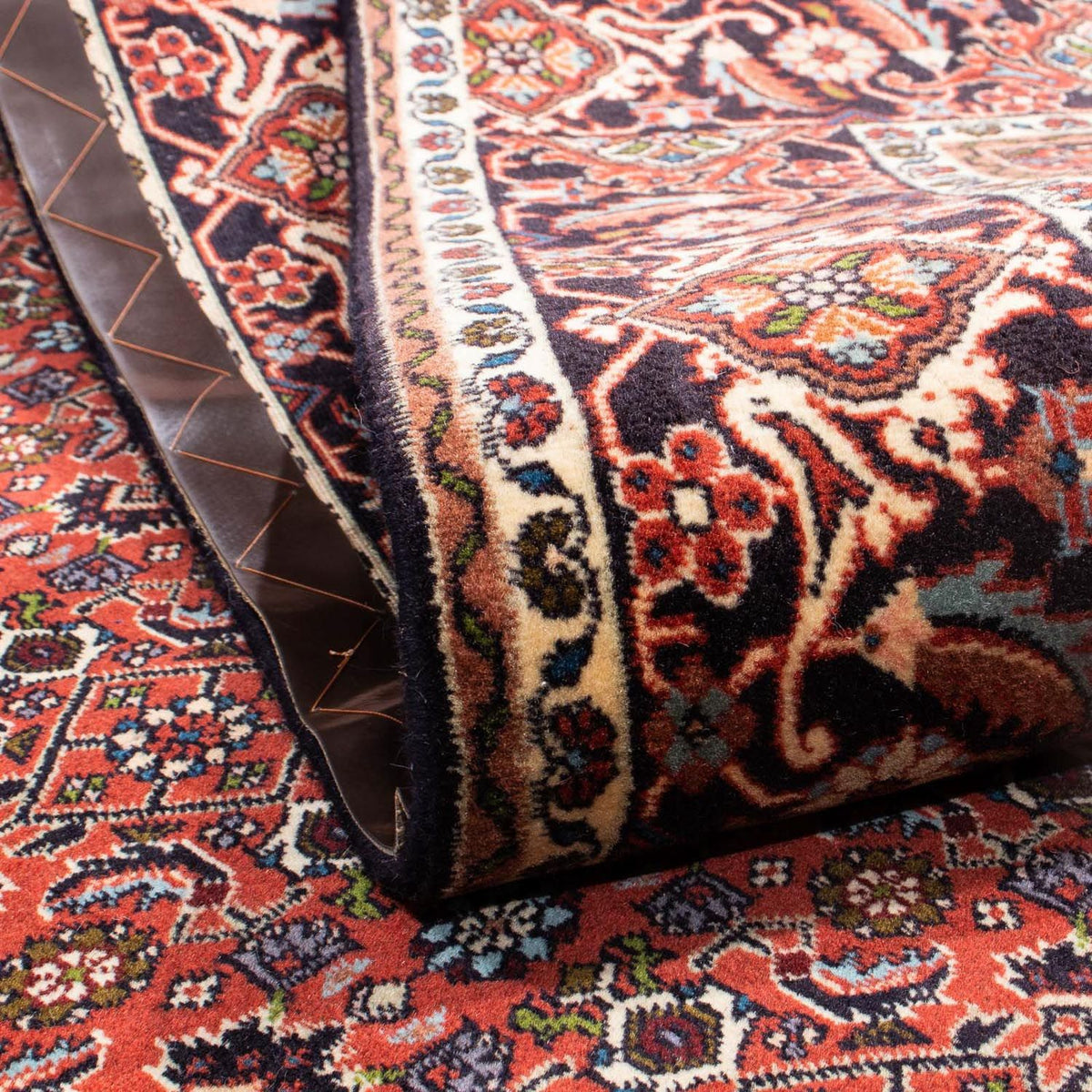 Tapis persan - Bidjar - 246 x 172 cm - rouge foncé