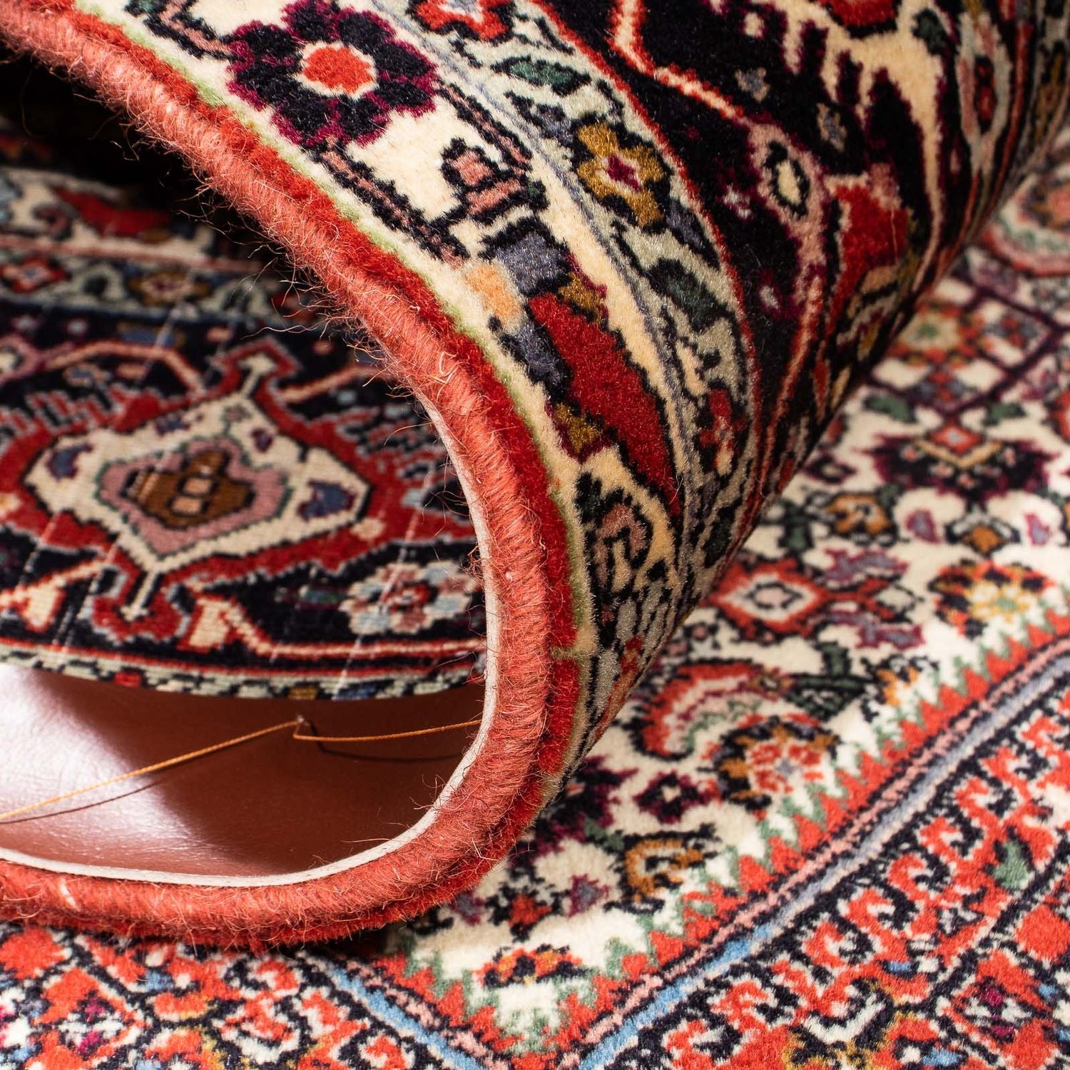 Tapis persan - Bidjar - 244 x 153 cm - rouge foncé