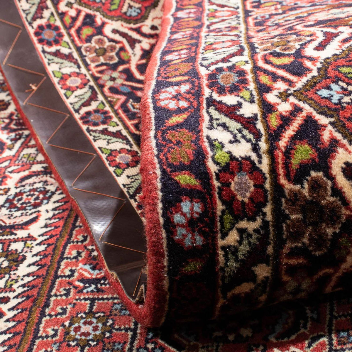 Tapis persan - Bidjar - 251 x 174 cm - rouge clair