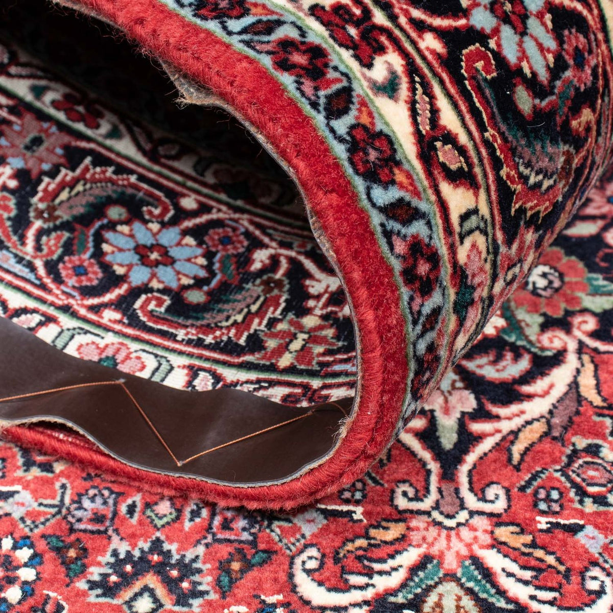 Tapis persan - Bidjar - 223 x 130 cm - rouge clair