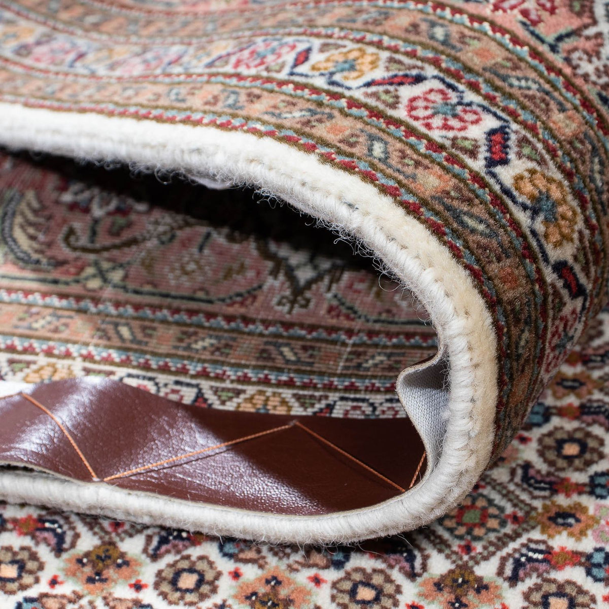 Tapis persan - Tabriz - 198 x 152 cm - marron clair