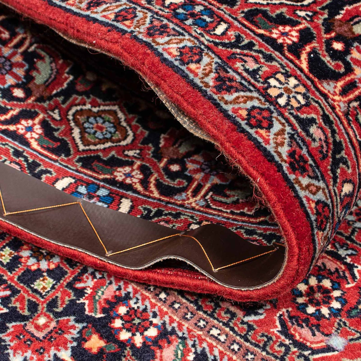 Tapis persan - Bidjar - 206 x 132 cm - rouge foncé