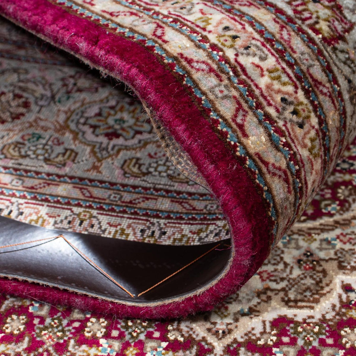 Tapis persan - Tabriz - 209 x 153 cm - rouge foncé