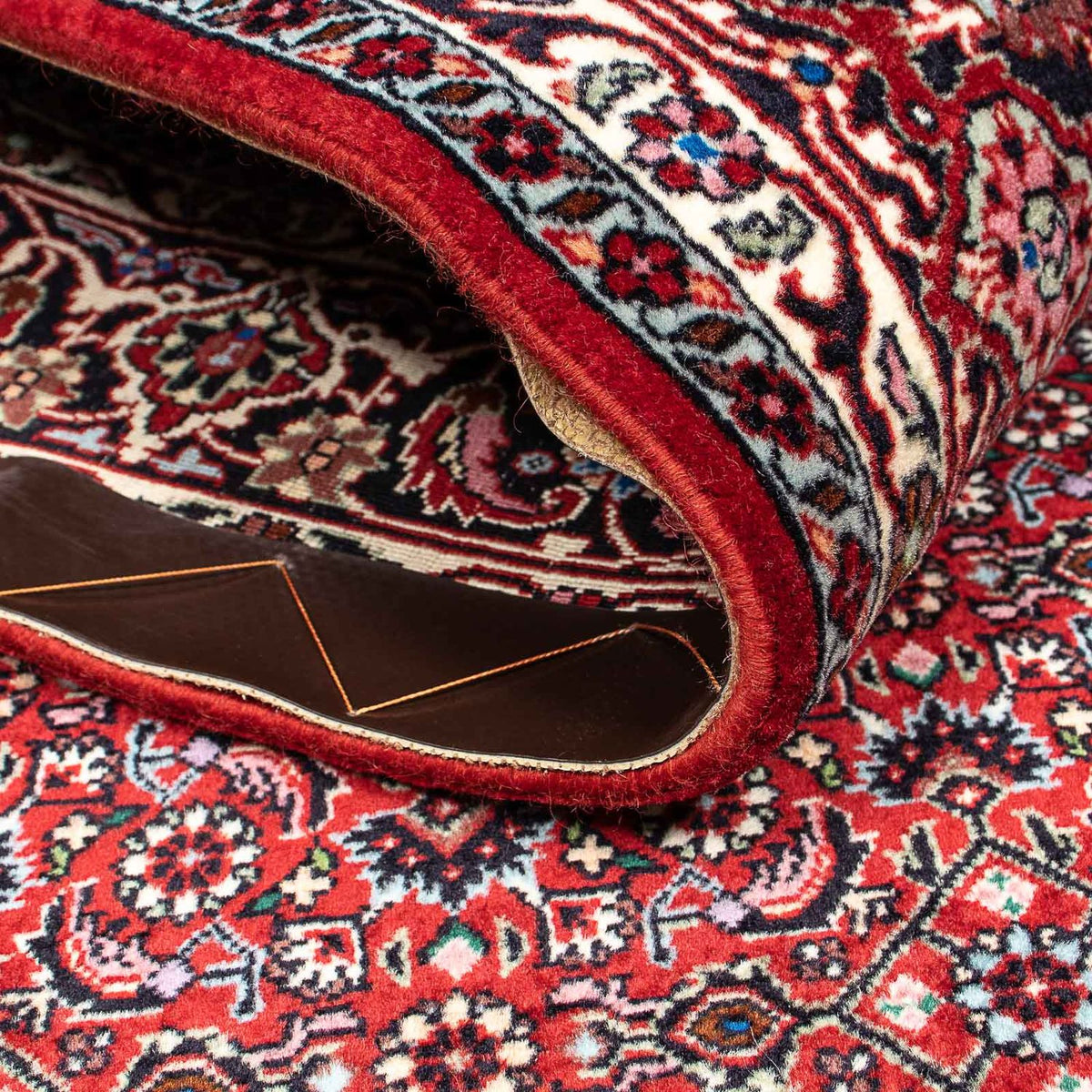 Tapis persan - Bidjar - 209 x 134 cm - rouge clair