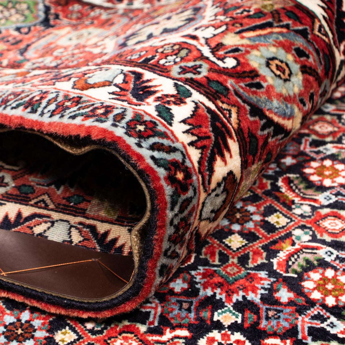 Tapis persan - Bidjar - 248 x 205 cm - rouge foncé