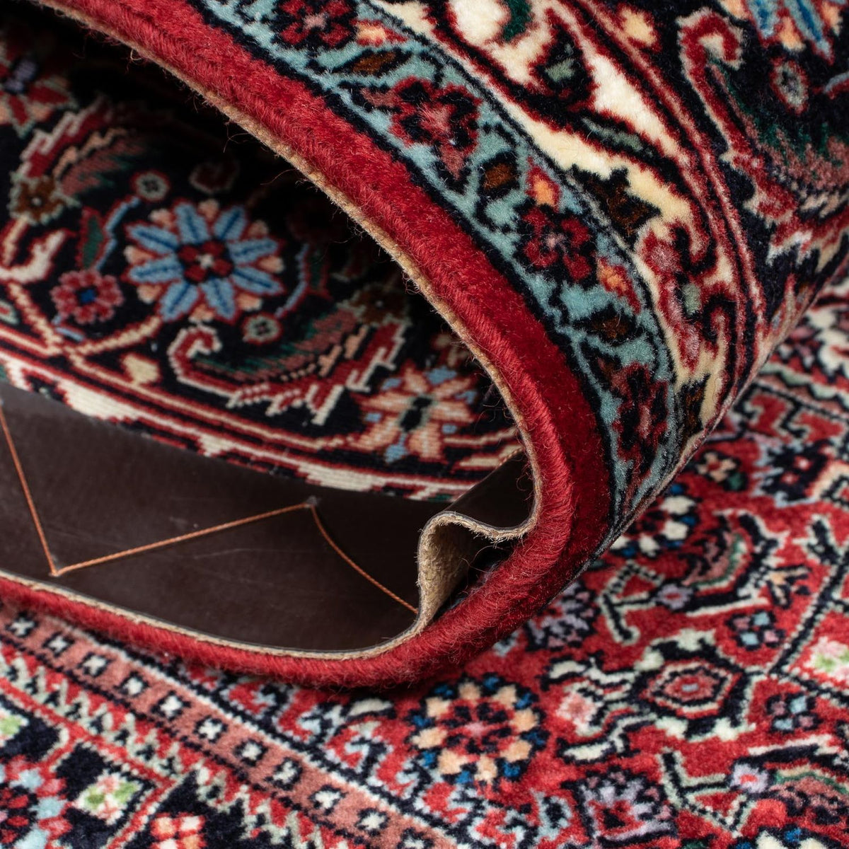 Tapis persan - Bidjar - 195 x 136 cm - rouge clair