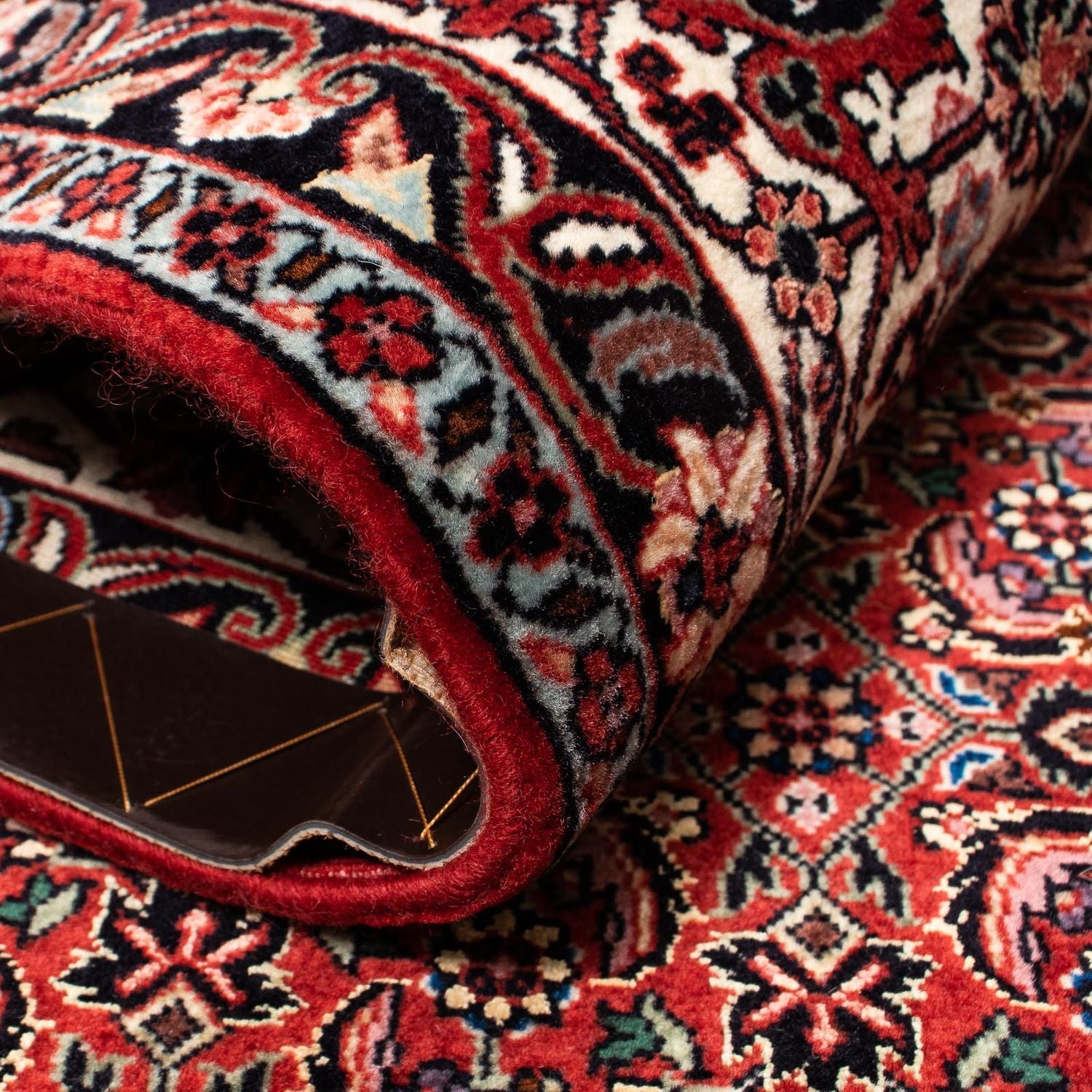 Tapis persan - Bidjar - 249 x 202 cm - rouge foncé