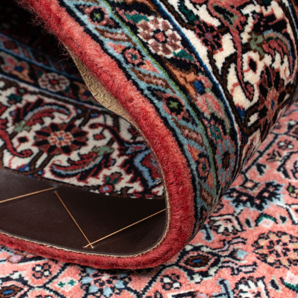 Tapis persan - Bidjar - 210 x 132 cm - rouge clair