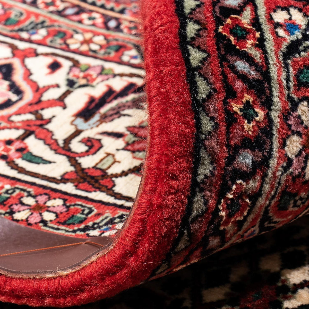 Tapis persan - Bidjar - 236 x 172 cm - rouge foncé