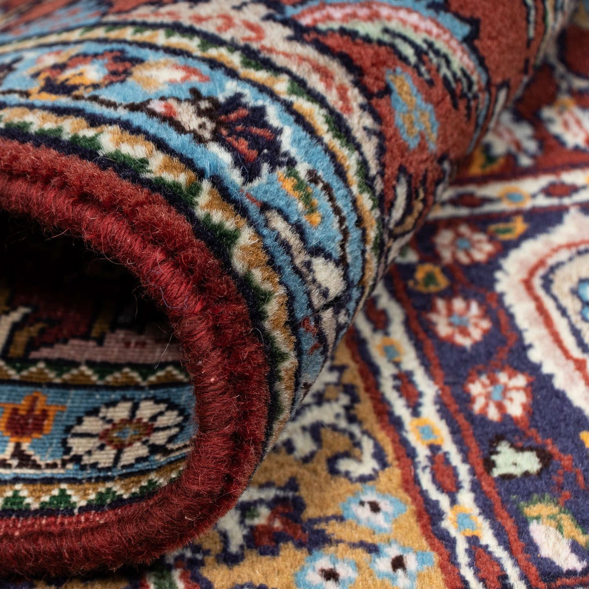 Tapis persan - Classique - 235 x 173 cm - rouge foncé