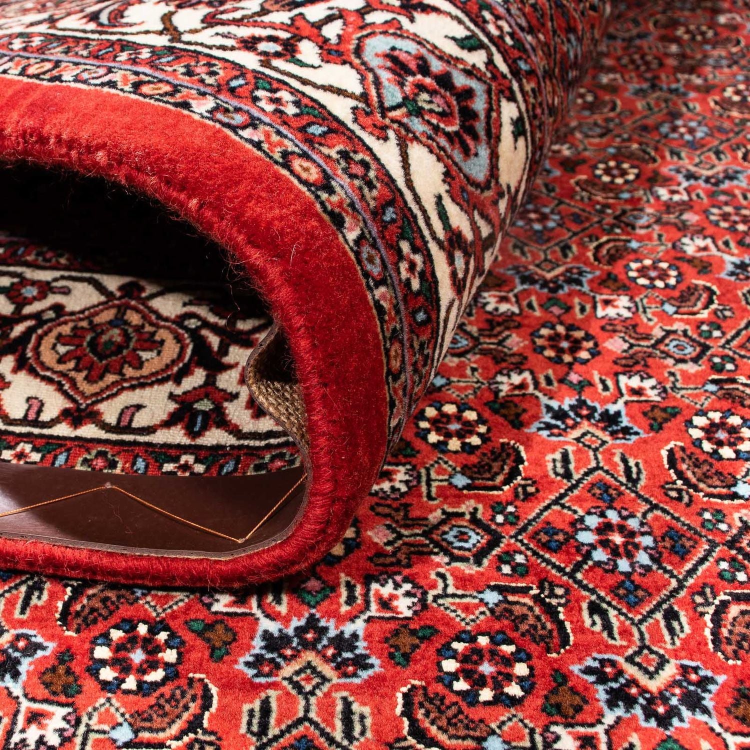 Tapis persan - Bidjar - 242 x 168 cm - rouge foncé