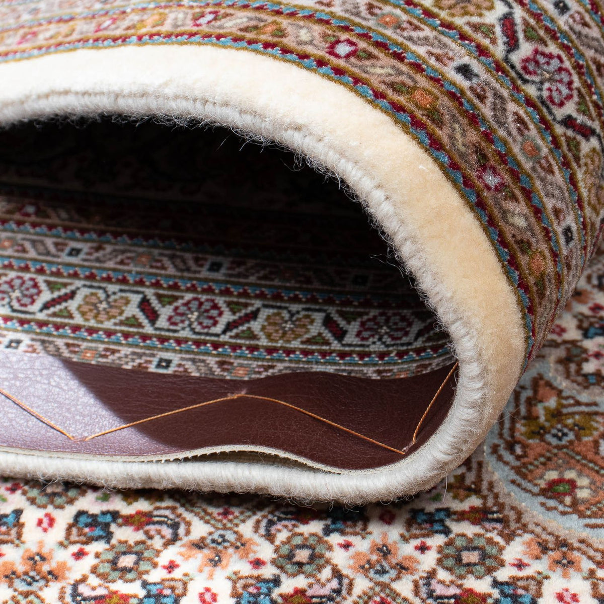 Tapis persan - Tabriz - 288 x 251 cm - multicolore