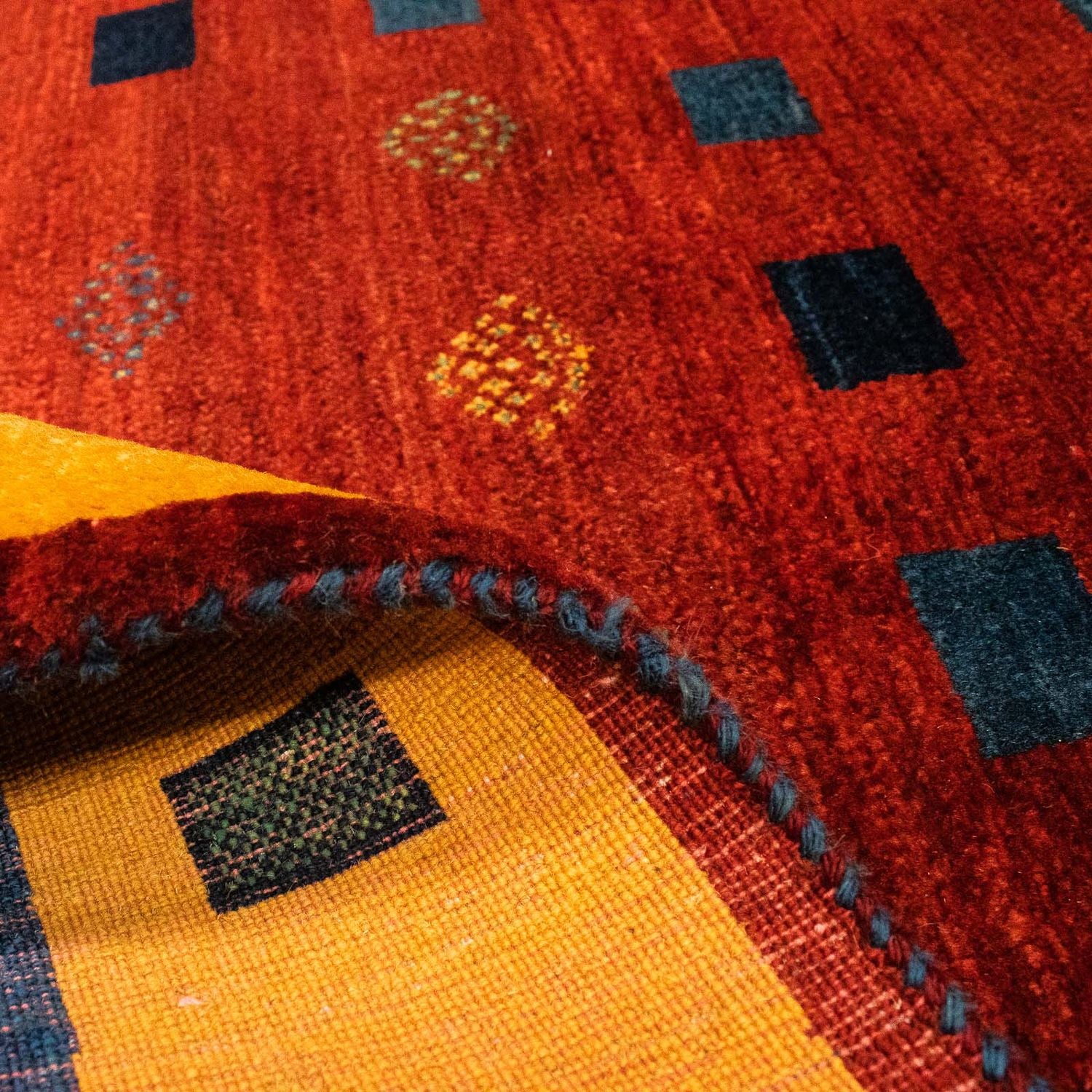 Tapis Gabbeh - Loribaft Persan - 145 x 112 cm - rouge foncé
