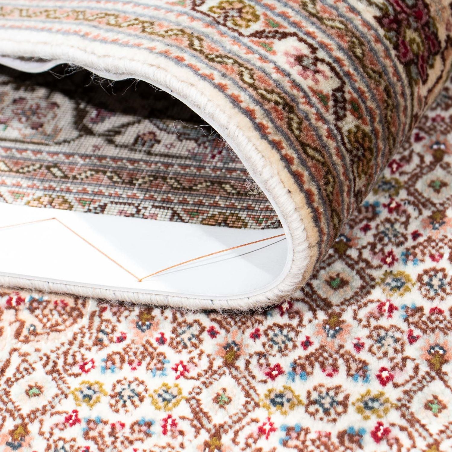 Tapis persan - Tabriz - 242 x 168 cm - marron clair