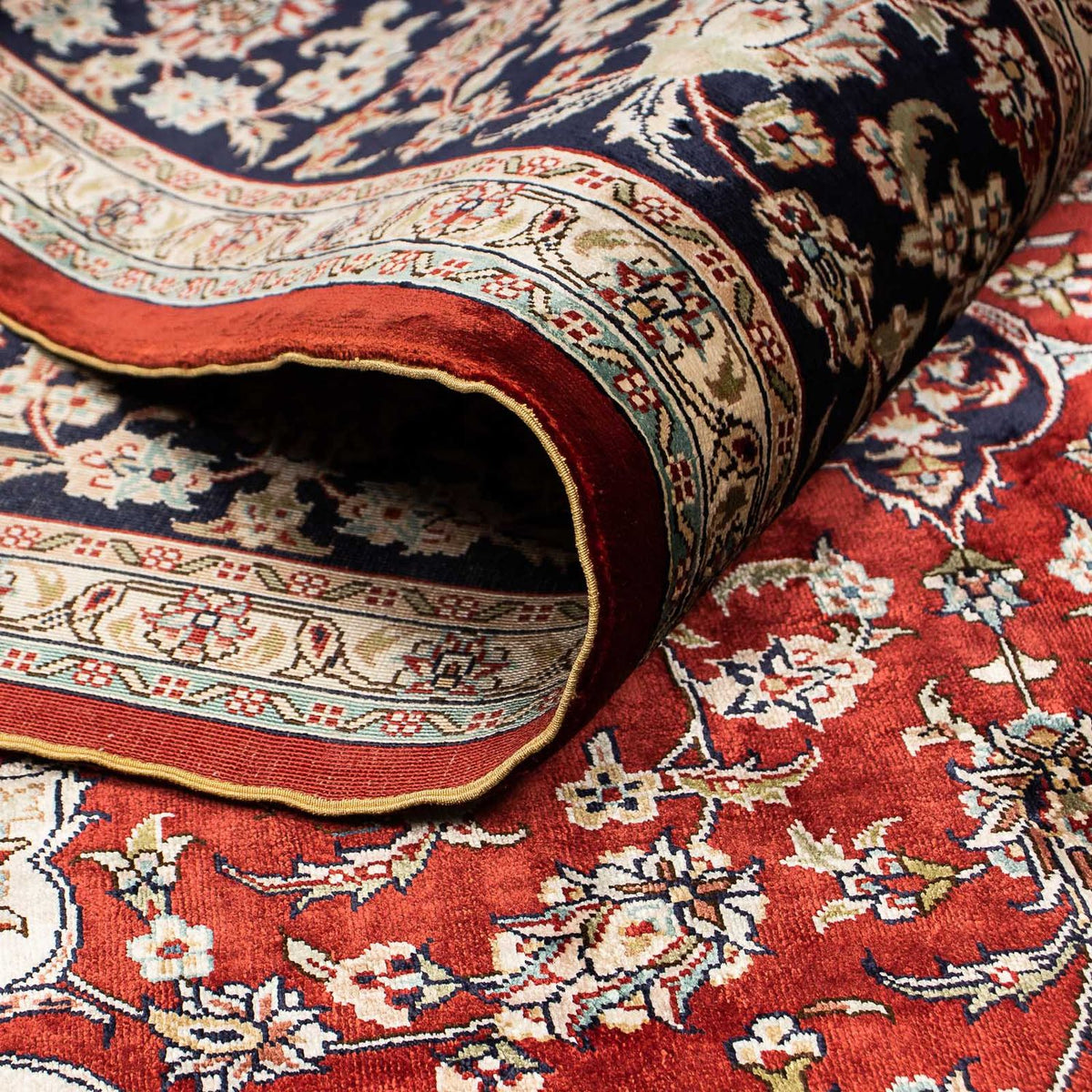 Tapis en soie - Soie chinoise - 198 x 137 cm - rouge foncé