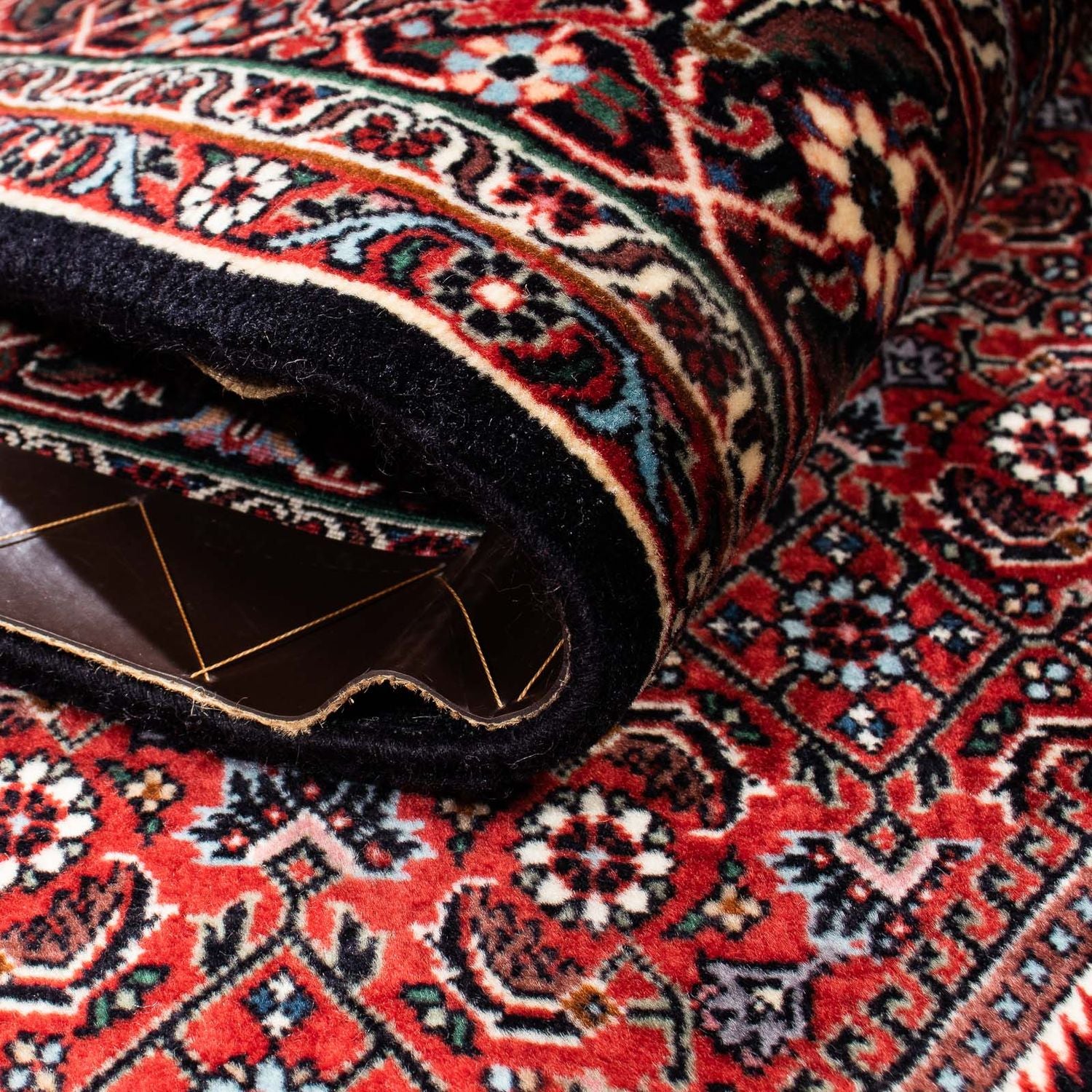 Tapis persan - Bidjar - 241 x 170 cm - rouge foncé