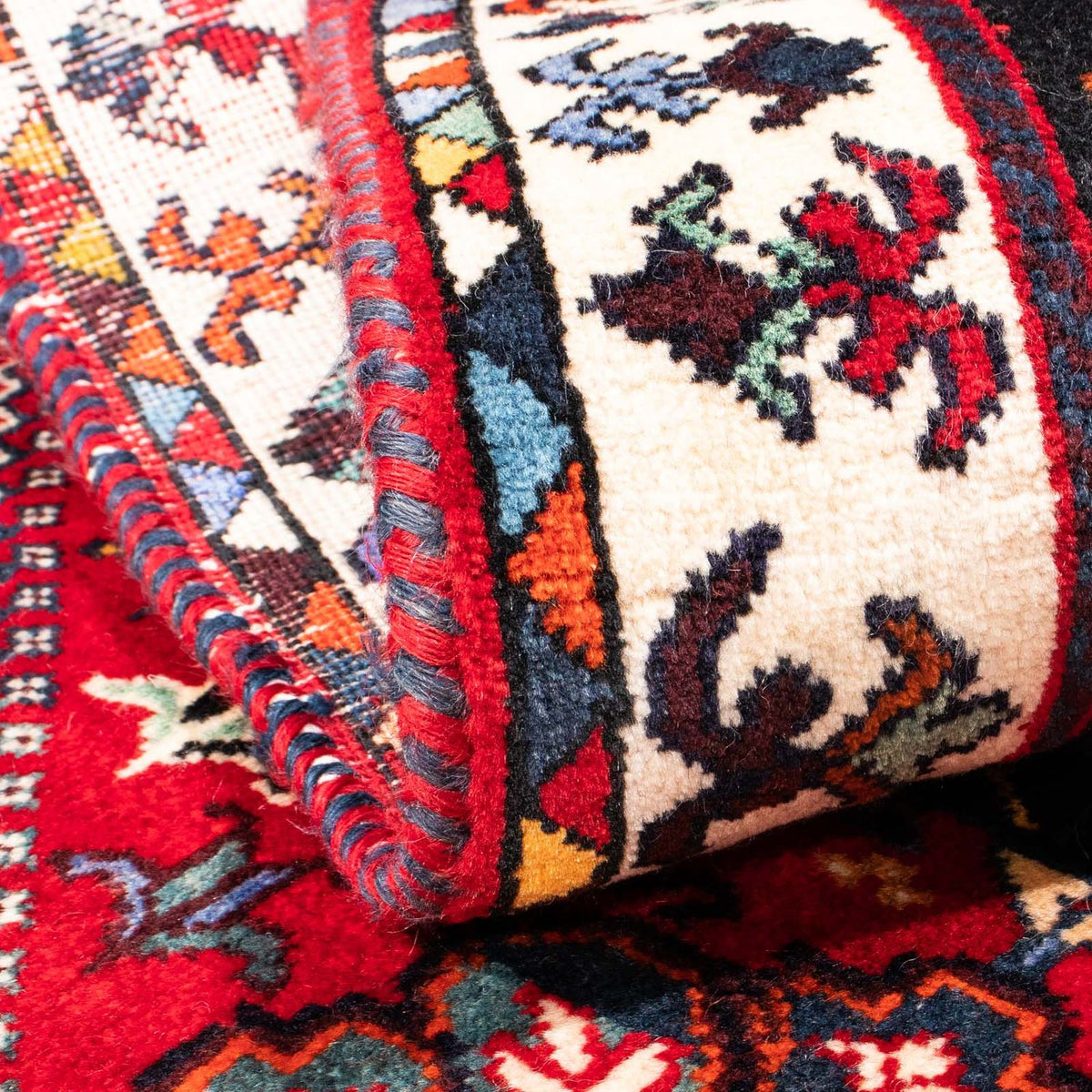 Tapis persan - Nomadic - 155 x 118 cm - rouge foncé