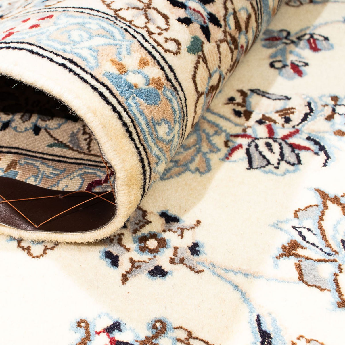 Tapis persan - Nain - Royal - 232 x 156 cm - beige