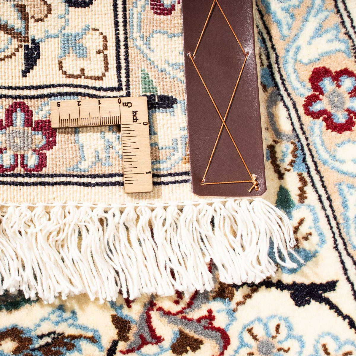 Tapis persan - Nain - Royal - 232 x 156 cm - beige