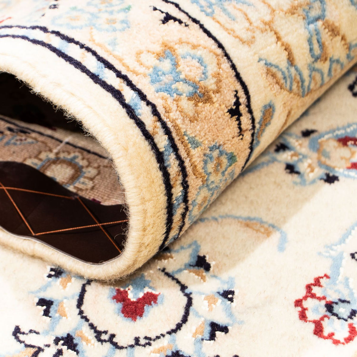 Tapis persan - Nain - Royal - 236 x 176 cm - beige