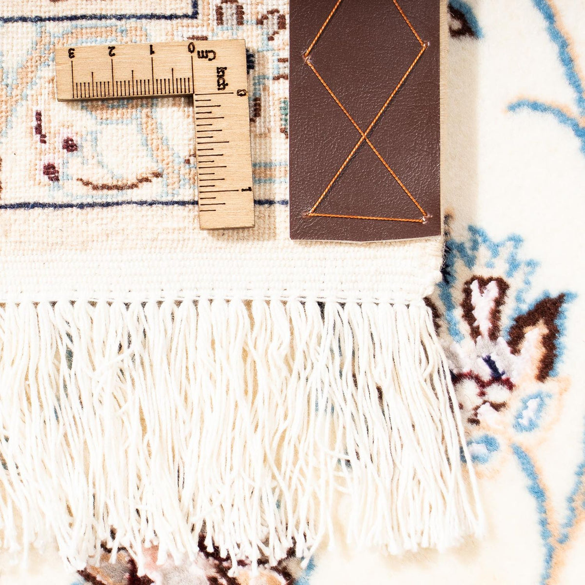 Tapis persan - Nain - Premium - 235 x 153 cm - beige