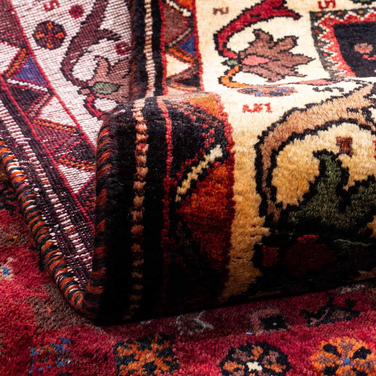 Tapis persan - Nomadic - 270 x 180 cm - rouge foncé