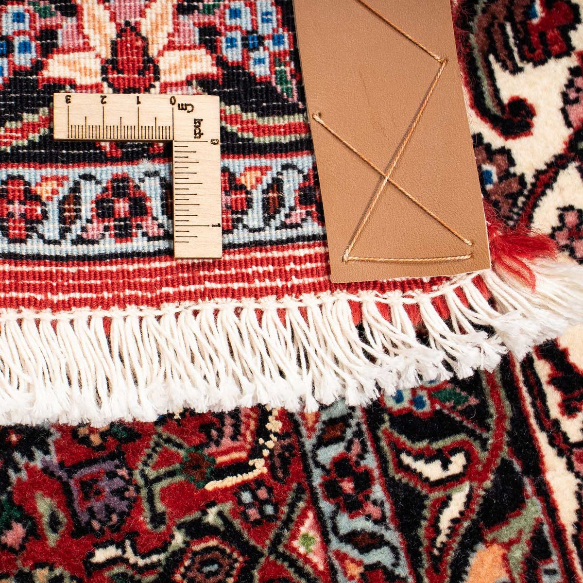 Tapis persan - Bidjar - 254 x 198 cm - rouge foncé