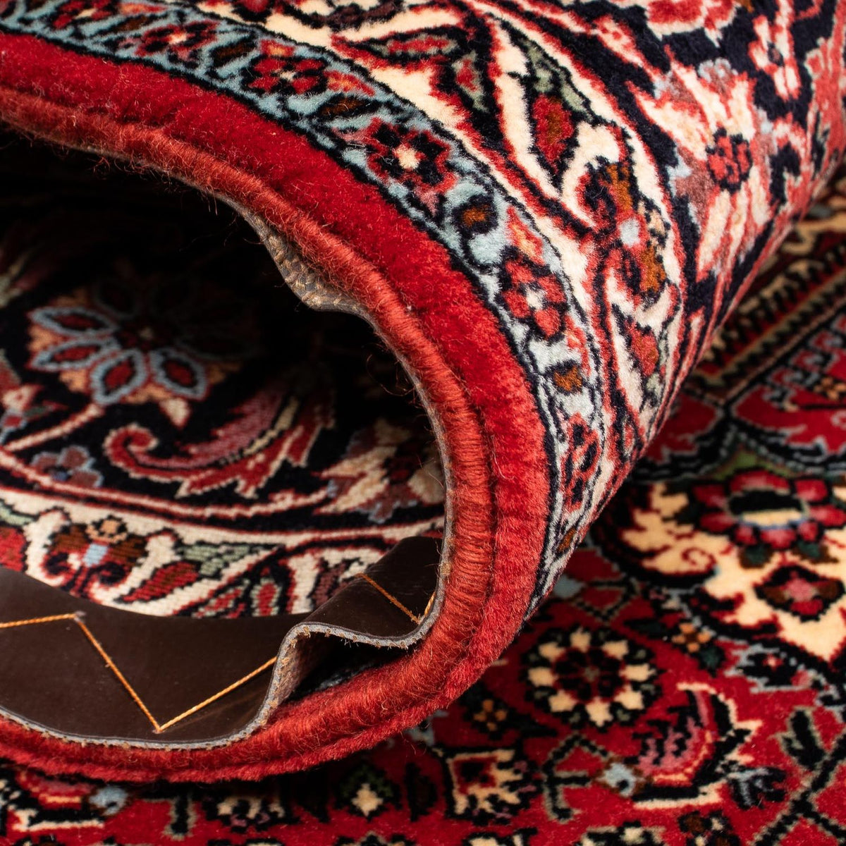 Tapis persan - Bidjar - 253 x 202 cm - rouge foncé