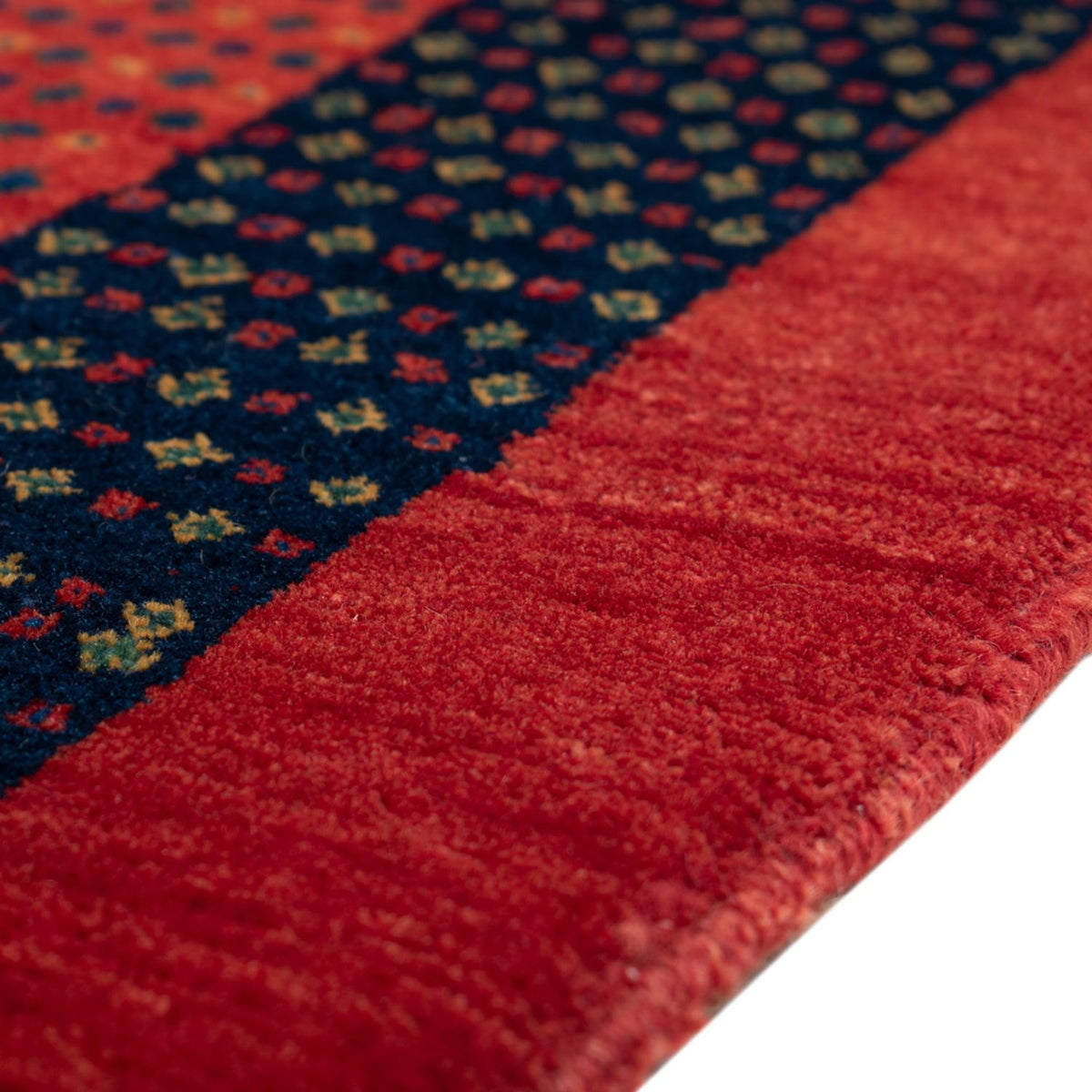 Tapis Gabbeh - Loribaft Persan - 136 x 82 cm - rouge