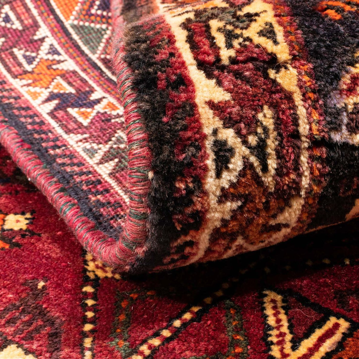 Tapis persan - Nomadic - 160 x 125 cm - rouge foncé