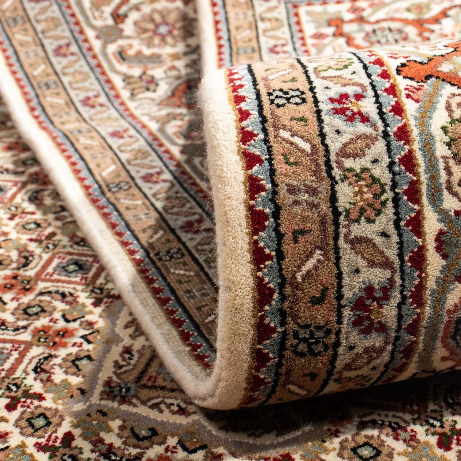 Tapis persan - Tabriz - 241 x 173 cm - beige