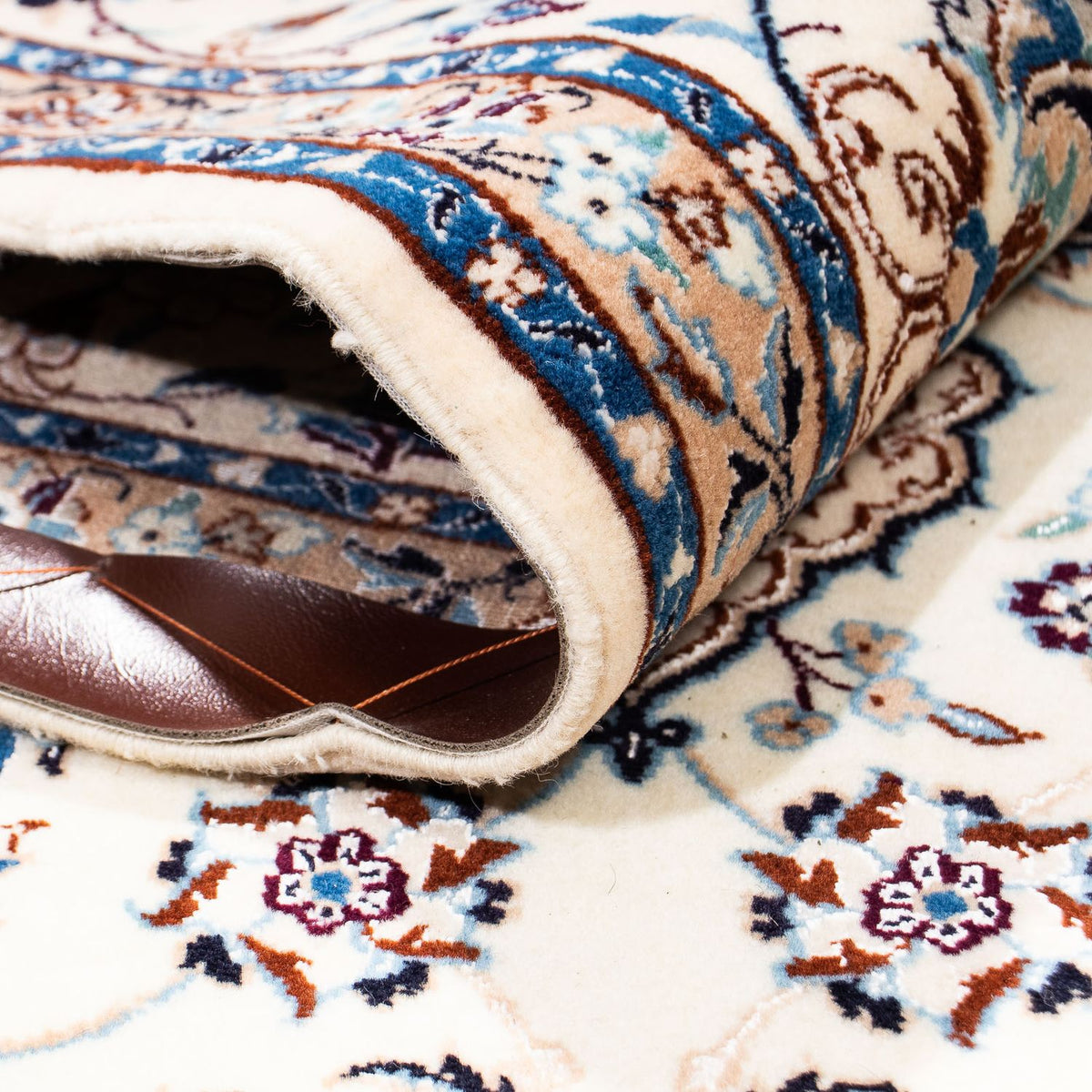 Tapis persan - Nain - Premium - 240 x 161 cm - beige