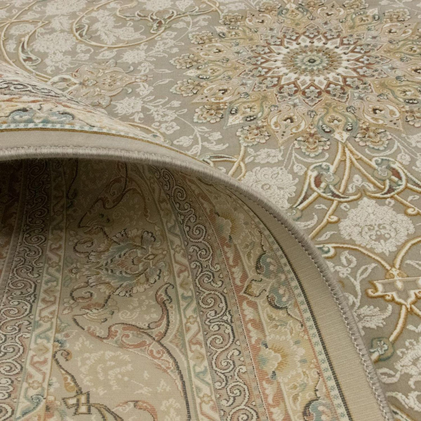 Tapis persan Barfin